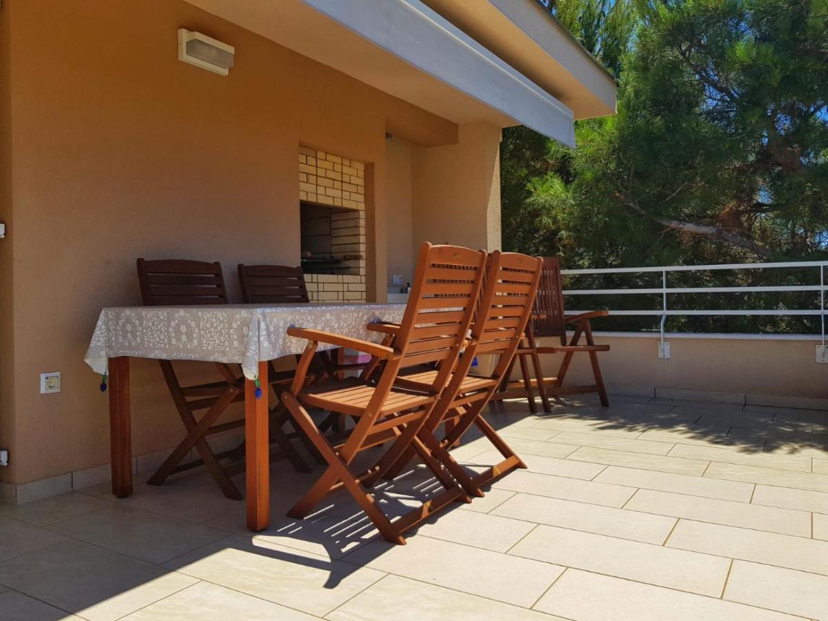Apartmani Vrancic มันเดร ภายนอก รูปภาพ