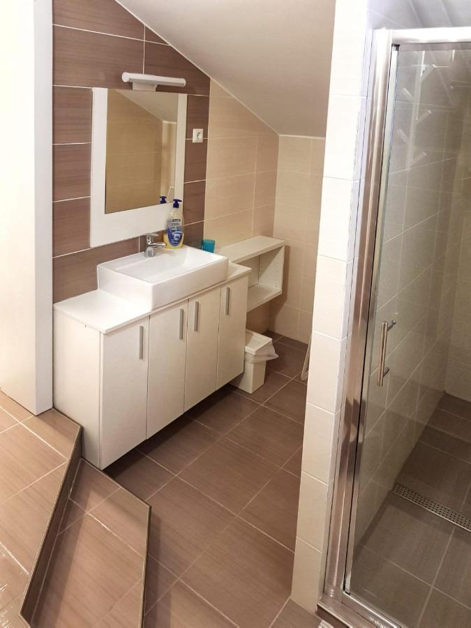 Apartmani Vrancic มันเดร ภายนอก รูปภาพ