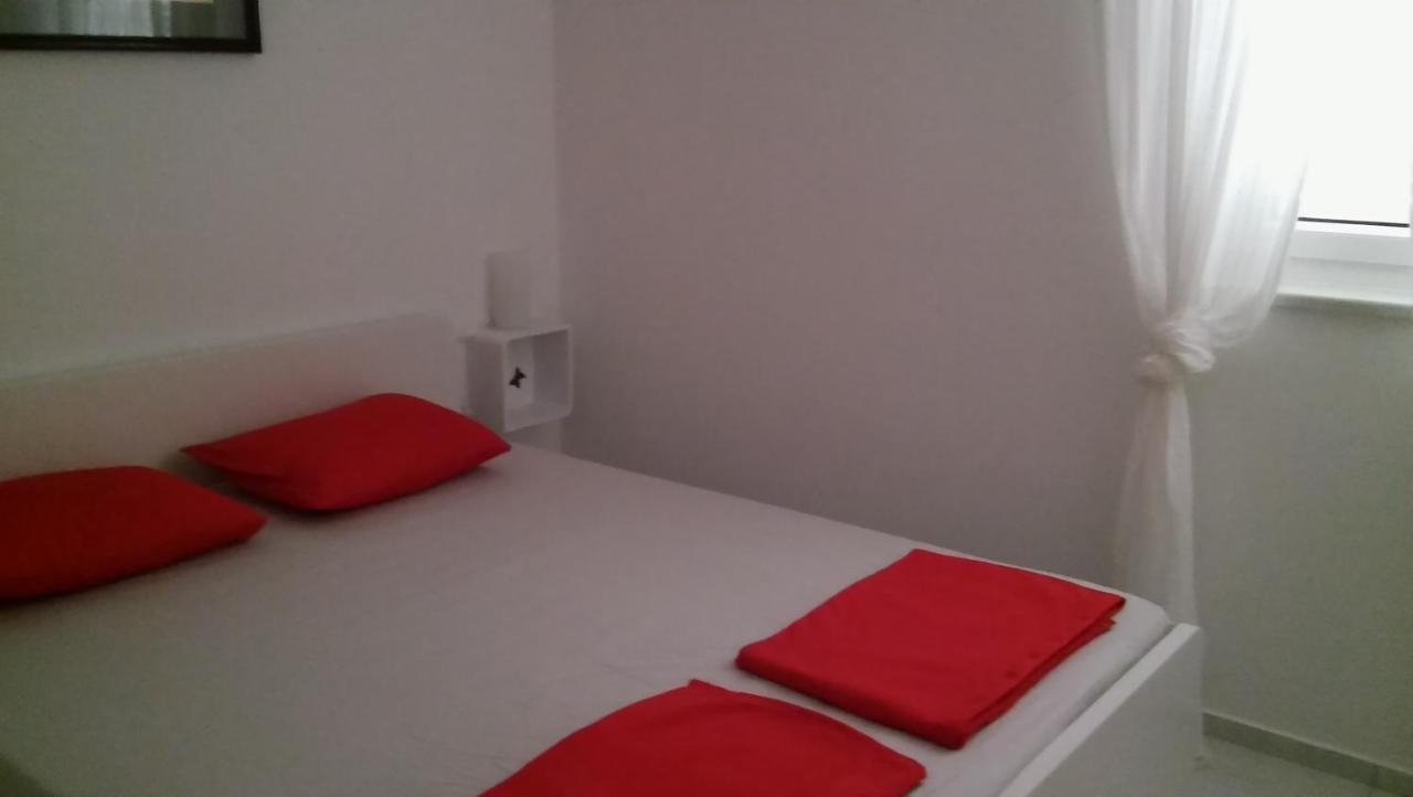 Apartmani Vrancic มันเดร ภายนอก รูปภาพ