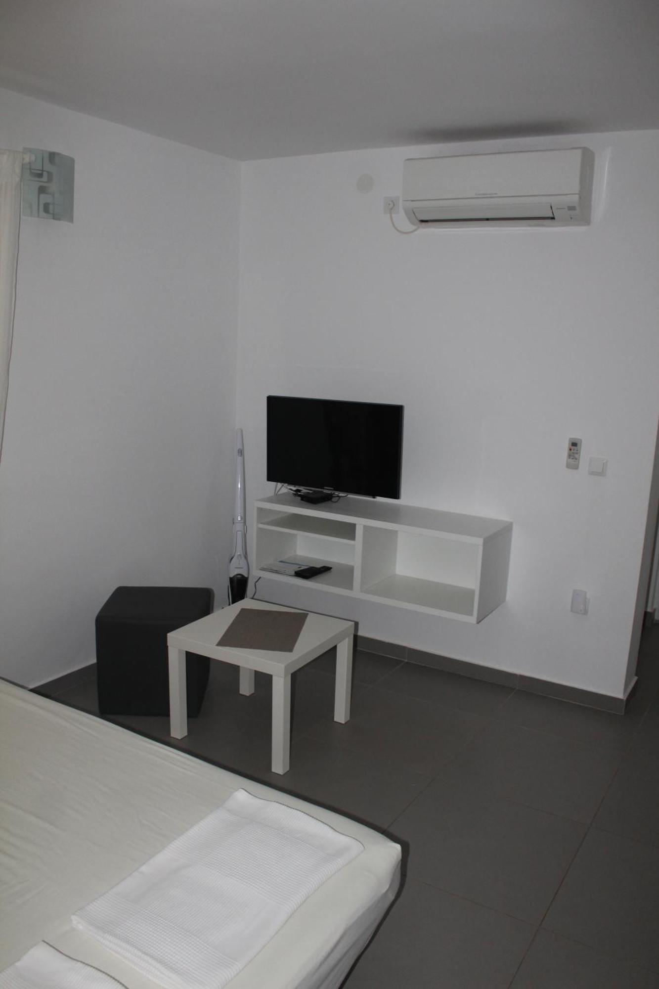 Apartmani Vrancic มันเดร ภายนอก รูปภาพ